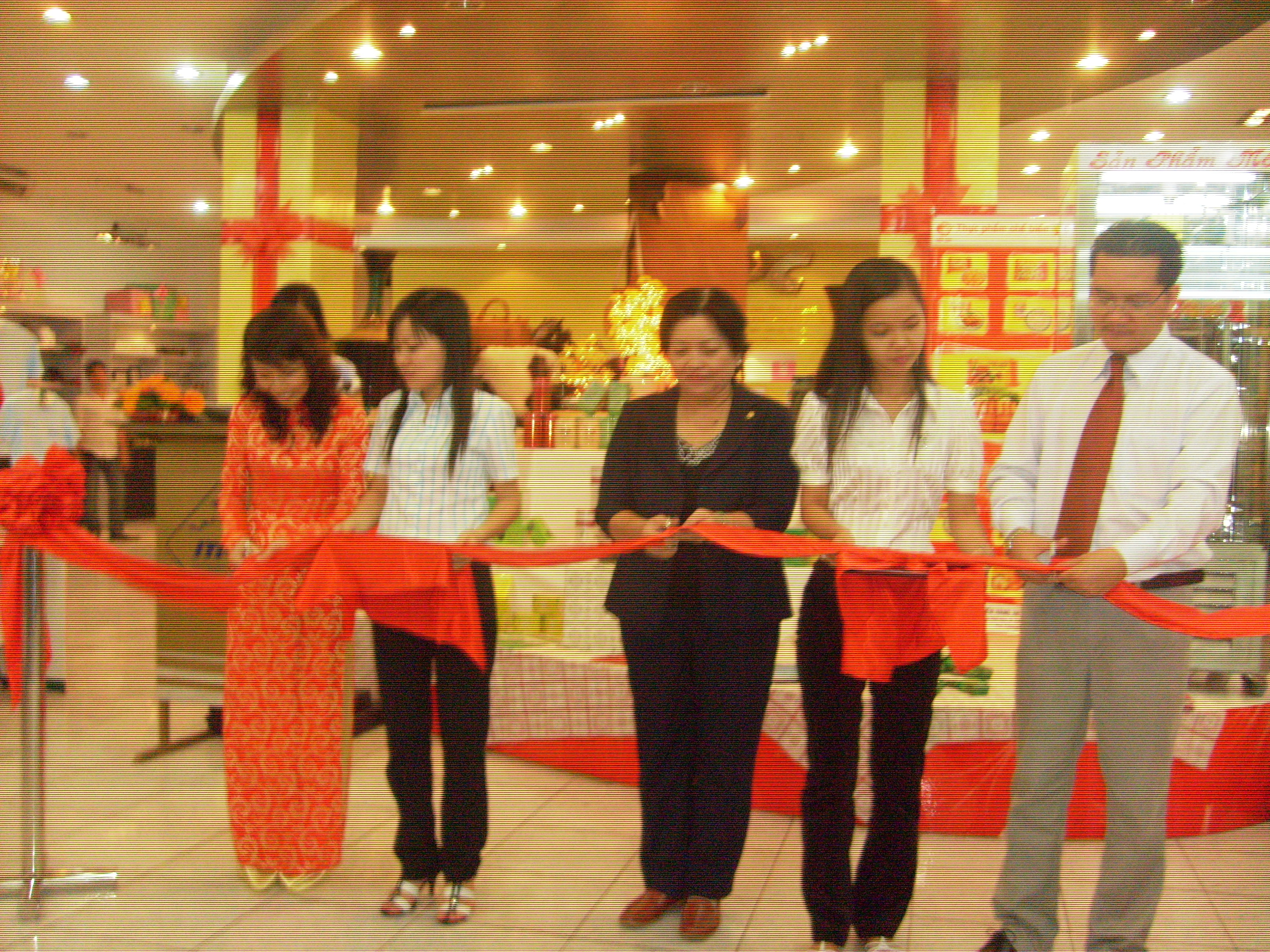 LỄ KHAI TRƯƠNG SHOWROOM ''TRIỂN LÃM BÁN HÀNG QUÀ TẶNG NGÀY TẾT 2010'' (ITPC)